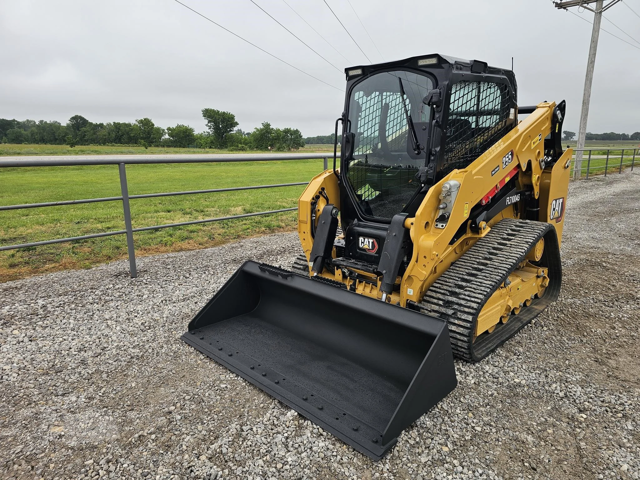 2025 CATERPILLAR 255 Compact Track Loader